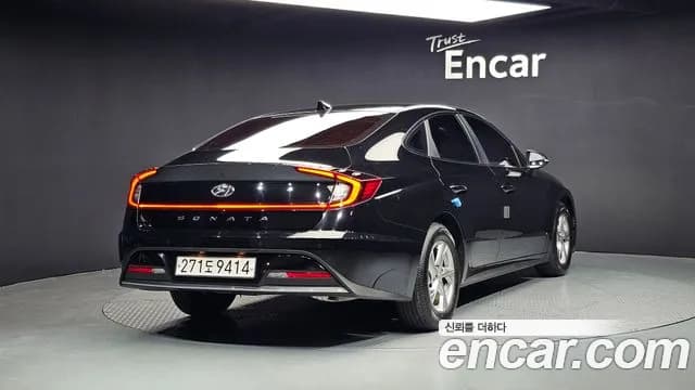 2020 Hyundai Sonata (DN8) 2.0 Sold VIN KMHL141EBLA010975 – interior seats 2020 Hyundai Sonata (DN8) 2.0 Sold VIN KMHL141EBLA010975 – interior seats