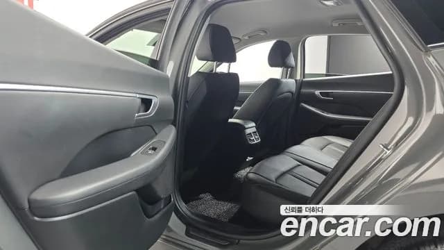 2020 Hyundai Sonata (DN8) 2.0 Sold VIN KMHL141EBLA024910 – interior seats 2020 Hyundai Sonata (DN8) 2.0 Sold VIN KMHL141EBLA024910 – interior seats
