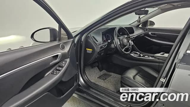 2020 Hyundai Sonata (DN8) 2.0 Sold VIN KMHL141EBLA025771 – undercarriage 2020 Hyundai Sonata (DN8) 2.0 Sold VIN KMHL141EBLA025771 – undercarriage