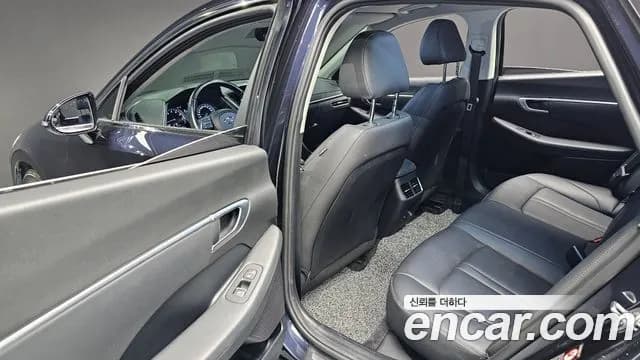 2020 Hyundai Sonata (DN8) 2.0 Sold VIN KMHL141EBLA047939 – interior seats 2020 Hyundai Sonata (DN8) 2.0 Sold VIN KMHL141EBLA047939 – interior seats