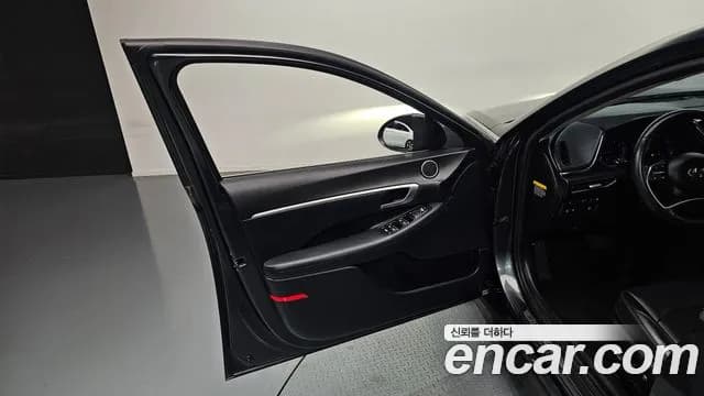 2020 Hyundai Sonata (DN8) 2.0 Sold VIN KMHL141EBLA050216 – trunk area 2020 Hyundai Sonata (DN8) 2.0 Sold VIN KMHL141EBLA050216 – trunk area