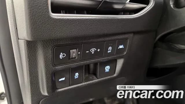 2020 Hyundai Sonata (DN8) 2.0 Sold VIN KMHL141EBLA059803 – interior seats 2020 Hyundai Sonata (DN8) 2.0 Sold VIN KMHL141EBLA059803 – interior seats