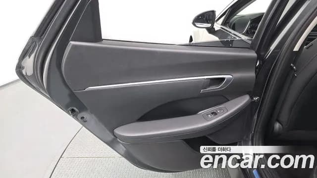 2020 Hyundai Sonata (DN8) 2.0 Sold VIN KMHL141EBLA063909 – trunk area 2020 Hyundai Sonata (DN8) 2.0 Sold VIN KMHL141EBLA063909 – trunk area