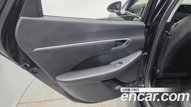 2020 Hyundai Sonata (DN8) 2.0 Sold VIN KMHL141EBLA080520 – trunk area 2020 Hyundai Sonata (DN8) 2.0 Sold VIN KMHL141EBLA080520 – trunk area