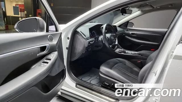 2021 Hyundai Sonata (DN8) 2.0 Sold VIN KMHL141EBMA127643 – interior seats 2021 Hyundai Sonata (DN8) 2.0 Sold VIN KMHL141EBMA127643 – interior seats