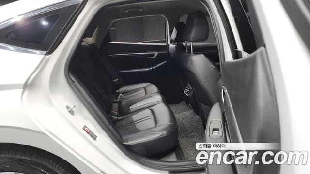 2022 Hyundai Sonata (DN8) 2.0 Sold VIN KMHL141EBNA157972 – interior seats 2022 Hyundai Sonata (DN8) 2.0 Sold VIN KMHL141EBNA157972 – interior seats