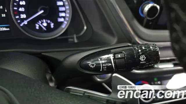 2022 Hyundai Sonata (DN8) 2.0 Sold VIN KMHL141EBNA189990 – interior seats 2022 Hyundai Sonata (DN8) 2.0 Sold VIN KMHL141EBNA189990 – interior seats