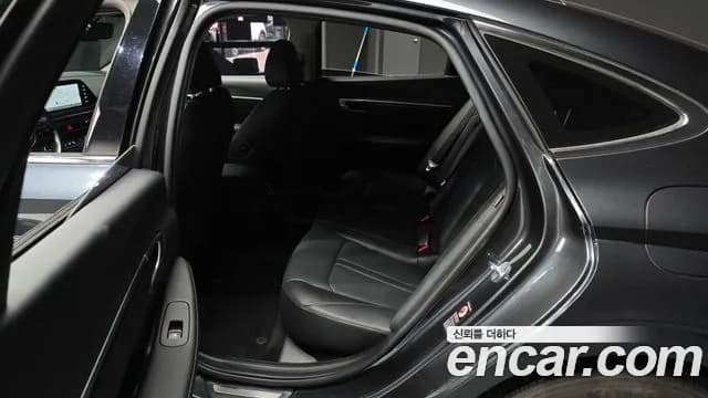 2022 Hyundai Sonata (DN8) 2.0 Sold VIN KMHL141EBNA217514 – interior seats 2022 Hyundai Sonata (DN8) 2.0 Sold VIN KMHL141EBNA217514 – interior seats