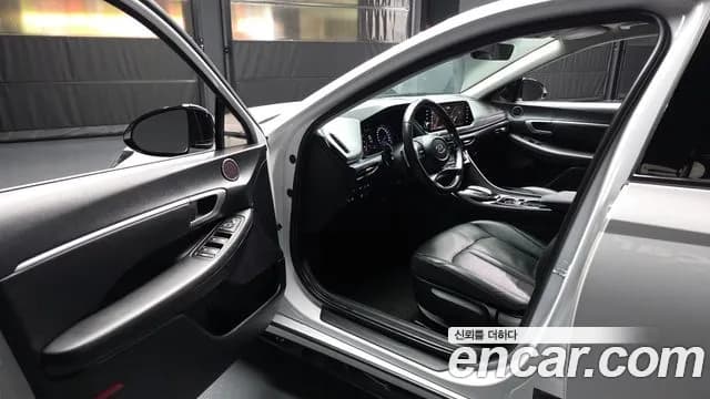 2022 Hyundai Sonata (DN8) 2.0 Sold VIN KMHL141EBNA241890 – interior seats 2022 Hyundai Sonata (DN8) 2.0 Sold VIN KMHL141EBNA241890 – interior seats