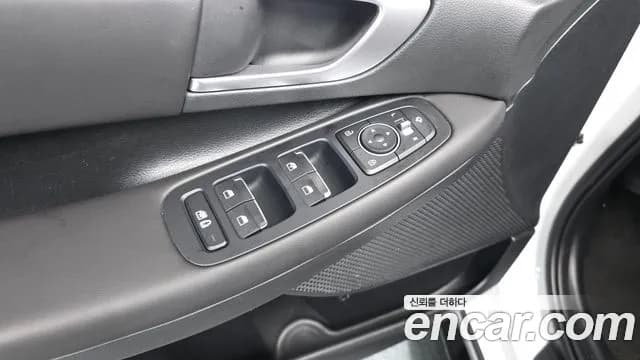 2022 Hyundai Sonata (DN8) 2.0 Sold VIN KMHL141EBNA241980 – interior seats 2022 Hyundai Sonata (DN8) 2.0 Sold VIN KMHL141EBNA241980 – interior seats