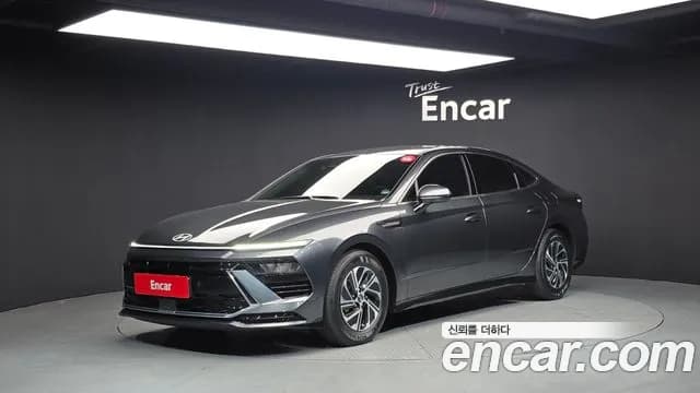 2025 Hyundai Sonata The Edge Hybrid (DN8) Premium Sold VIN KMHL141JBSA133451 – trunk area 2025 Hyundai Sonata The Edge Hybrid (DN8) Premium Sold VIN KMHL141JBSA133451 – trunk area