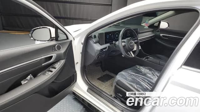 2025 Hyundai Sonata The Edge (DN8) 1.6 Turbo Sold VIN KMHL2412BSA464533 – interior seats 2025 Hyundai Sonata The Edge (DN8) 1.6 Turbo Sold VIN KMHL2412BSA464533 – interior seats