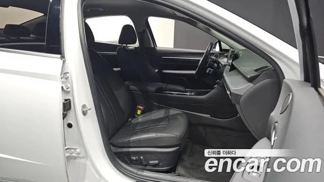 2025 Hyundai Sonata The Edge (DN8) 1.6 Turbo Sold VIN KMHL2412BSA500800 – interior seats 2025 Hyundai Sonata The Edge (DN8) 1.6 Turbo Sold VIN KMHL2412BSA500800 – interior seats