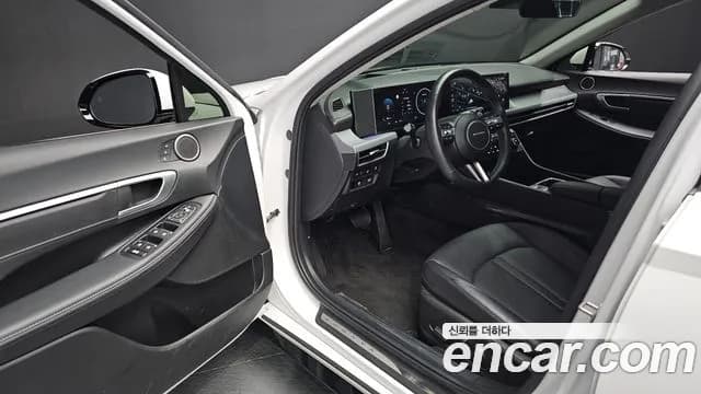 2025 Hyundai Sonata The Edge (DN8) 1.6 Turbo Sold VIN KMHL2412BSA500800 – trunk area 2025 Hyundai Sonata The Edge (DN8) 1.6 Turbo Sold VIN KMHL2412BSA500800 – trunk area