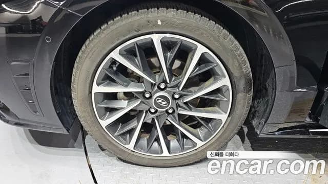 2023 Hyundai Sonata (DN8) 2.0 Sold VIN KMHL241EBPA303785 – exterior detail 2023 Hyundai Sonata (DN8) 2.0 Sold VIN KMHL241EBPA303785 – exterior detail