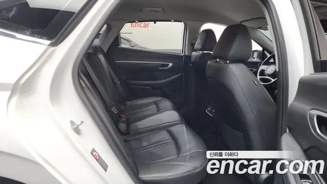 2021 Hyundai Sonata Hybrid (DN8) Premium Sold VIN KMHL241JBMA012649 – undercarriage 2021 Hyundai Sonata Hybrid (DN8) Premium Sold VIN KMHL241JBMA012649 – undercarriage