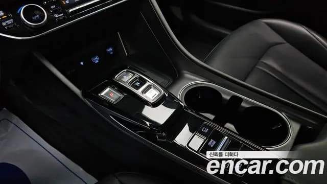 2021 Hyundai Sonata Hybrid (DN8) Premium Sold VIN KMHL241JBMA018017 – exterior detail 2021 Hyundai Sonata Hybrid (DN8) Premium Sold VIN KMHL241JBMA018017 – exterior detail