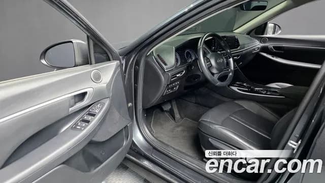 2022 Hyundai Sonata Hybrid (DN8) Modern Sold VIN KMHL241JBNA044663 – trunk area 2022 Hyundai Sonata Hybrid (DN8) Modern Sold VIN KMHL241JBNA044663 – trunk area