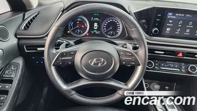 2022 Hyundai Sonata Hybrid (DN8) Modern Sold VIN KMHL241JBNA046436 – exterior detail 2022 Hyundai Sonata Hybrid (DN8) Modern Sold VIN KMHL241JBNA046436 – exterior detail