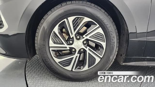 2022 Hyundai Sonata Hybrid (DN8) Modern Sold VIN KMHL241JBNA046436 – trunk area 2022 Hyundai Sonata Hybrid (DN8) Modern Sold VIN KMHL241JBNA046436 – trunk area