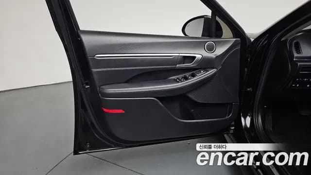 2022 Hyundai Sonata Hybrid (DN8) Premium Plus Sold VIN KMHL241JBNA046911 – rear exterior 2022 Hyundai Sonata Hybrid (DN8) Premium Plus Sold VIN KMHL241JBNA046911 – rear exterior