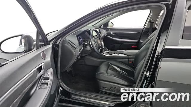 2022 Hyundai Sonata Hybrid (DN8) Premium Plus Sold VIN KMHL241JBNA050147 – exterior detail 2022 Hyundai Sonata Hybrid (DN8) Premium Plus Sold VIN KMHL241JBNA050147 – exterior detail