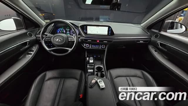 2023 Hyundai Sonata Hybrid (DN8) Premium Plus Sold VIN KMHL241JBPA057009 – trunk area 2023 Hyundai Sonata Hybrid (DN8) Premium Plus Sold VIN KMHL241JBPA057009 – trunk area