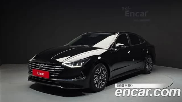 2023 Hyundai Sonata Hybrid (DN8) Premium Plus Sold VIN KMHL241JBPA063144 – exterior detail 2023 Hyundai Sonata Hybrid (DN8) Premium Plus Sold VIN KMHL241JBPA063144 – exterior detail