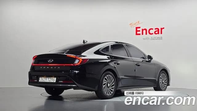 2023 Hyundai Sonata Hybrid (DN8) Premium Plus Sold VIN KMHL241JBPA067654 – side profile 2023 Hyundai Sonata Hybrid (DN8) Premium Plus Sold VIN KMHL241JBPA067654 – side profile