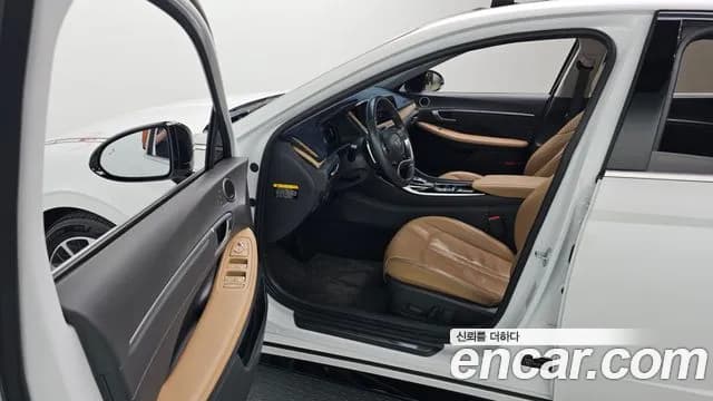 2020 Hyundai Sonata (DN8) 1.6 Turbo Sold VIN KMHL3412BLA077426 – interior seats 2020 Hyundai Sonata (DN8) 1.6 Turbo Sold VIN KMHL3412BLA077426 – interior seats