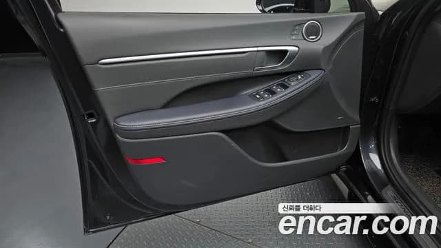 2021 Hyundai Sonata (DN8) 1.6 Turbo Sold VIN KMHL3412BMA135560 – exterior detail 2021 Hyundai Sonata (DN8) 1.6 Turbo Sold VIN KMHL3412BMA135560 – exterior detail