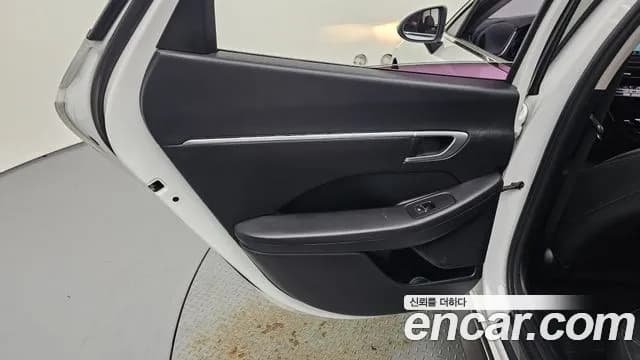 2020 Hyundai Sonata (DN8) 2.0 LPG(rental car) Sold VIN KMHL341DBLA008517 – exterior detail 2020 Hyundai Sonata (DN8) 2.0 LPG(rental car) Sold VIN KMHL341DBLA008517 – exterior detail
