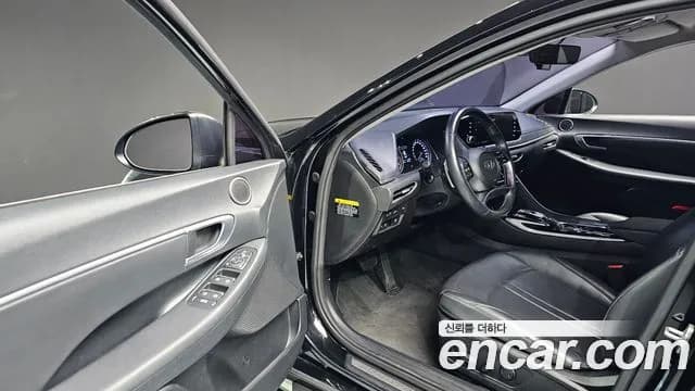 2020 Hyundai Sonata (DN8) 2.0 LPG(rental car) Sold VIN KMHL341DBLA008519 – exterior detail 2020 Hyundai Sonata (DN8) 2.0 LPG(rental car) Sold VIN KMHL341DBLA008519 – exterior detail