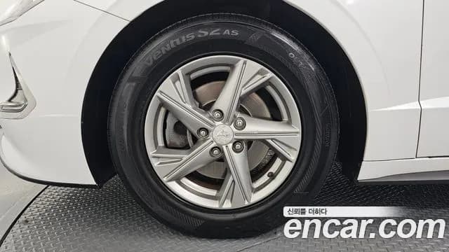 2020 Hyundai Sonata (DN8) 2.0 LPG(rental car) Sold VIN KMHL341DBLA024398 – interior seats 2020 Hyundai Sonata (DN8) 2.0 LPG(rental car) Sold VIN KMHL341DBLA024398 – interior seats
