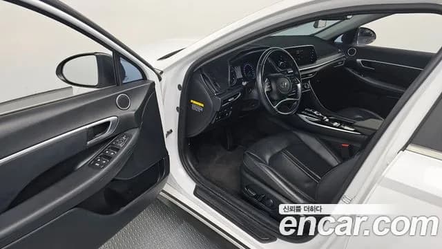 2020 Hyundai Sonata (DN8) 2.0 LPG(rental car) Sold VIN KMHL341DBLA024398 – exterior detail 2020 Hyundai Sonata (DN8) 2.0 LPG(rental car) Sold VIN KMHL341DBLA024398 – exterior detail