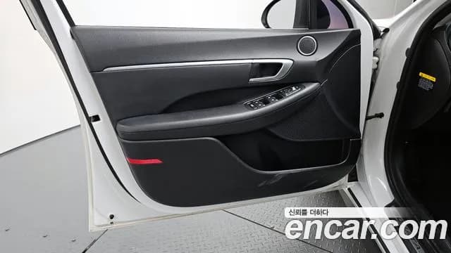 2020 Hyundai Sonata (DN8) 2.0 LPG(rental car) Sold VIN KMHL341DBLA024785 – photo 13 2020 Hyundai Sonata (DN8) 2.0 LPG(rental car) Sold VIN KMHL341DBLA024785 – photo 13