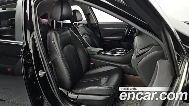 2020 Hyundai Sonata (DN8) 2.0 LPG(rental car) Sold VIN KMHL341DBLA047903 – exterior detail 2020 Hyundai Sonata (DN8) 2.0 LPG(rental car) Sold VIN KMHL341DBLA047903 – exterior detail
