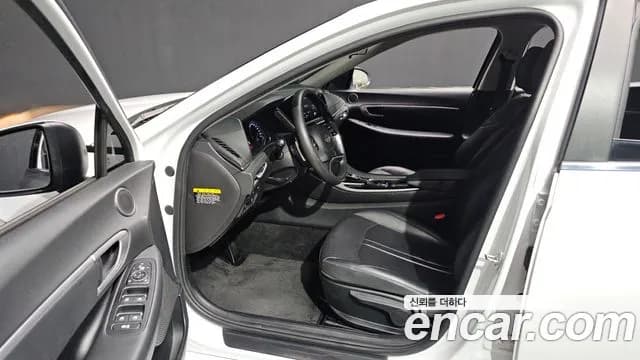 2020 Hyundai Sonata (DN8) 2.0 LPG(rental car) Sold VIN KMHL341DBLA086058 – interior seats 2020 Hyundai Sonata (DN8) 2.0 LPG(rental car) Sold VIN KMHL341DBLA086058 – interior seats