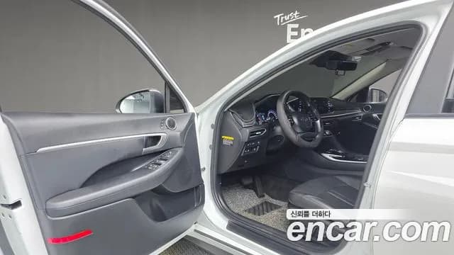 2020 Hyundai Sonata (DN8) 2.0 LPG Sold VIN KMHL341DBLA102010 – interior seats 2020 Hyundai Sonata (DN8) 2.0 LPG Sold VIN KMHL341DBLA102010 – interior seats
