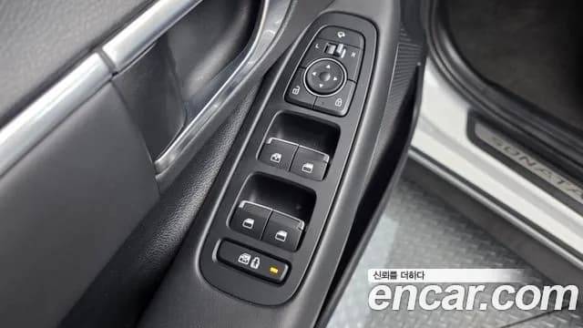 2021 Hyundai Sonata (DN8) 2.0 LPG(rental car) Sold VIN KMHL341DBMA122621 – interior seats 2021 Hyundai Sonata (DN8) 2.0 LPG(rental car) Sold VIN KMHL341DBMA122621 – interior seats