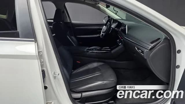 2021 Hyundai Sonata (DN8) 2.0 LPG(rental car) Sold VIN KMHL341DBMA122621 – photo 11 2021 Hyundai Sonata (DN8) 2.0 LPG(rental car) Sold VIN KMHL341DBMA122621 – photo 11