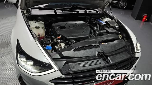 2021 Hyundai Sonata (DN8) 2.0 LPG(rental car) Sold VIN KMHL341DBMA130732 – exterior detail 2021 Hyundai Sonata (DN8) 2.0 LPG(rental car) Sold VIN KMHL341DBMA130732 – exterior detail