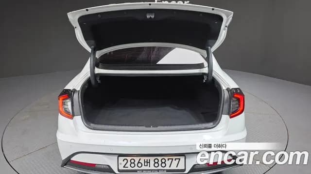 2022 Hyundai Sonata (DN8) 2.0 LPG(rental car) Sold VIN KMHL341DBNA206208 – interior seats 2022 Hyundai Sonata (DN8) 2.0 LPG(rental car) Sold VIN KMHL341DBNA206208 – interior seats