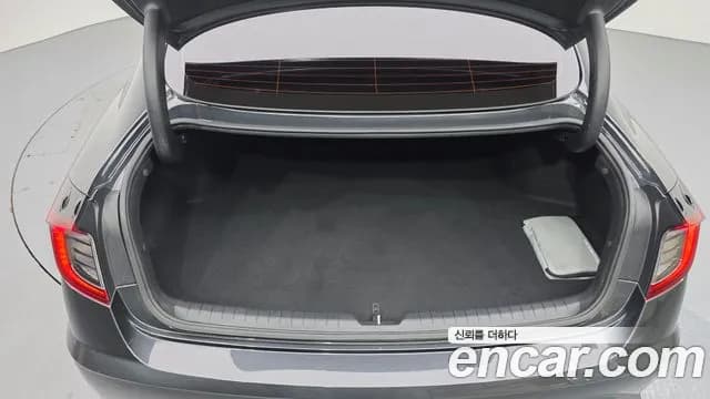 2022 Hyundai Sonata (DN8) 2.0 LPG(rental car) Sold VIN KMHL341DBNA212388 – interior seats 2022 Hyundai Sonata (DN8) 2.0 LPG(rental car) Sold VIN KMHL341DBNA212388 – interior seats