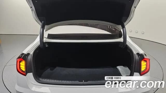 2023 Hyundai Sonata (DN8) 2.0 LPG(rental car) Sold VIN KMHL341DBPA277637 – interior seats 2023 Hyundai Sonata (DN8) 2.0 LPG(rental car) Sold VIN KMHL341DBPA277637 – interior seats
