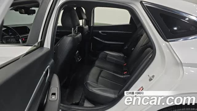 2023 Hyundai Sonata (DN8) 2.0 LPG(rental car) Sold VIN KMHL341DBPA277637 – exterior detail 2023 Hyundai Sonata (DN8) 2.0 LPG(rental car) Sold VIN KMHL341DBPA277637 – exterior detail