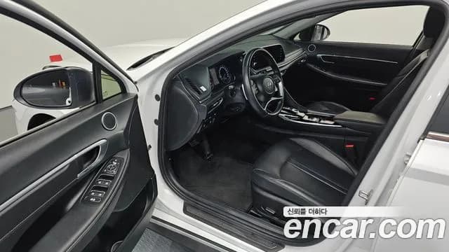 2023 Hyundai Sonata (DN8) 2.0 LPG(rental car) Sold VIN KMHL341DBPA277637 – trunk area 2023 Hyundai Sonata (DN8) 2.0 LPG(rental car) Sold VIN KMHL341DBPA277637 – trunk area