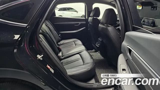 2023 Hyundai Sonata (DN8) 2.0 LPG(rental car) Sold VIN KMHL341DBPA278033 – interior seats 2023 Hyundai Sonata (DN8) 2.0 LPG(rental car) Sold VIN KMHL341DBPA278033 – interior seats