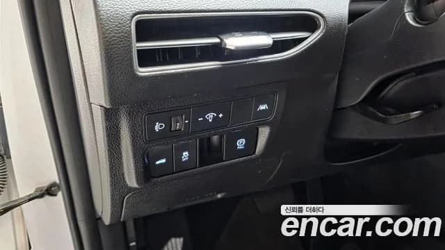 2023 Hyundai Sonata (DN8) 2.0 LPG(rental car) Sold VIN KMHL341DBPA306008 – interior seats 2023 Hyundai Sonata (DN8) 2.0 LPG(rental car) Sold VIN KMHL341DBPA306008 – interior seats