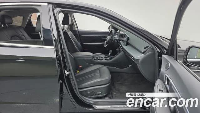 2024 Hyundai Sonata The Edge (DN8) 2.0 LPG(Rent) Sold VIN KMHL341DBRA421809 – front exterior 2024 Hyundai Sonata The Edge (DN8) 2.0 LPG(Rent) Sold VIN KMHL341DBRA421809 – front exterior